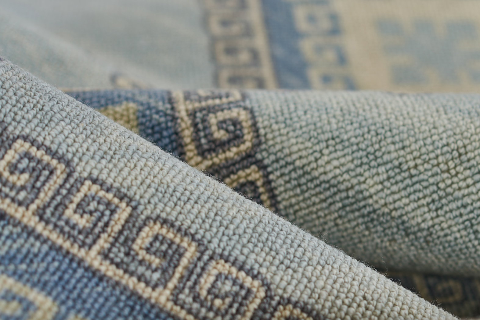 Apexi Blue 3'3 x 5' Rug - Thumbnail - Image 6