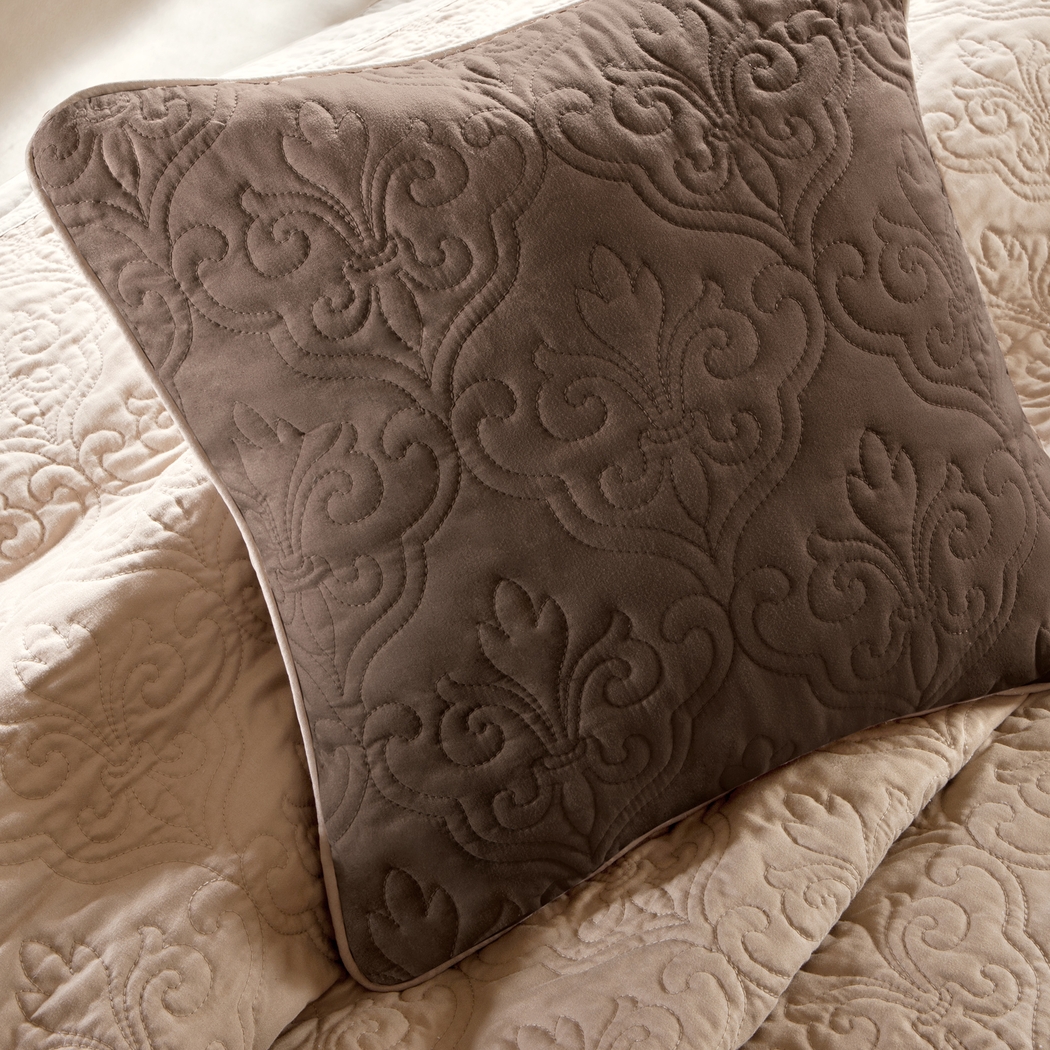 Aracely Beige 7 Pc King Coverlet Set - Thumbnail - Image 4