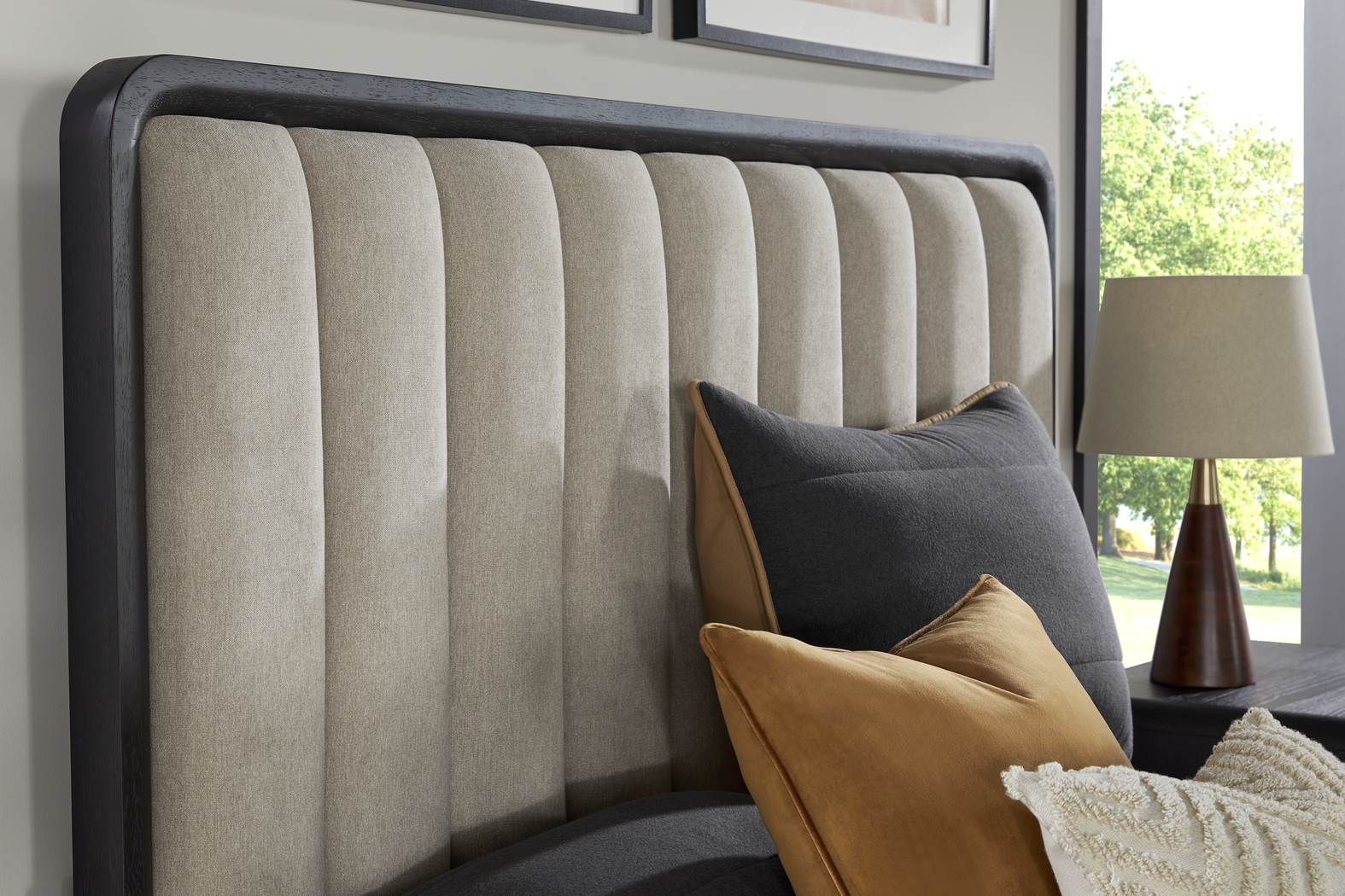 Archer Grove Black 3 Pc King Upholstered Bed - Thumbnail - Image 3