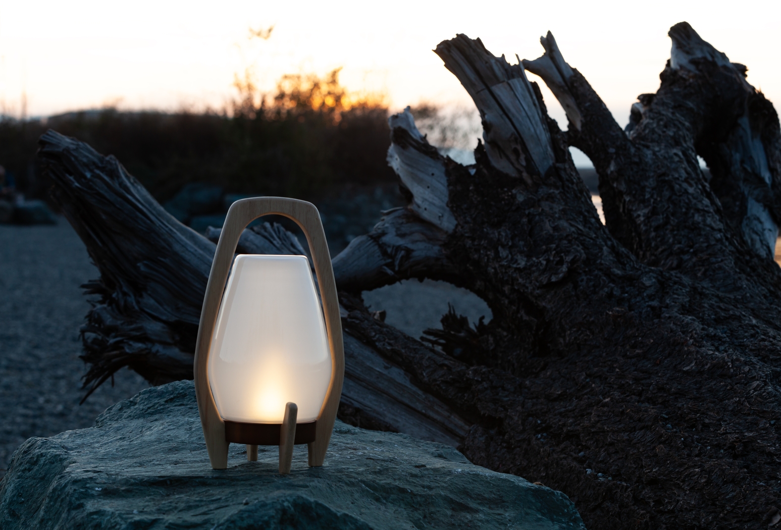 Arilis Farm Indoor/Outdoor White Lantern - Thumbnail - Image 8