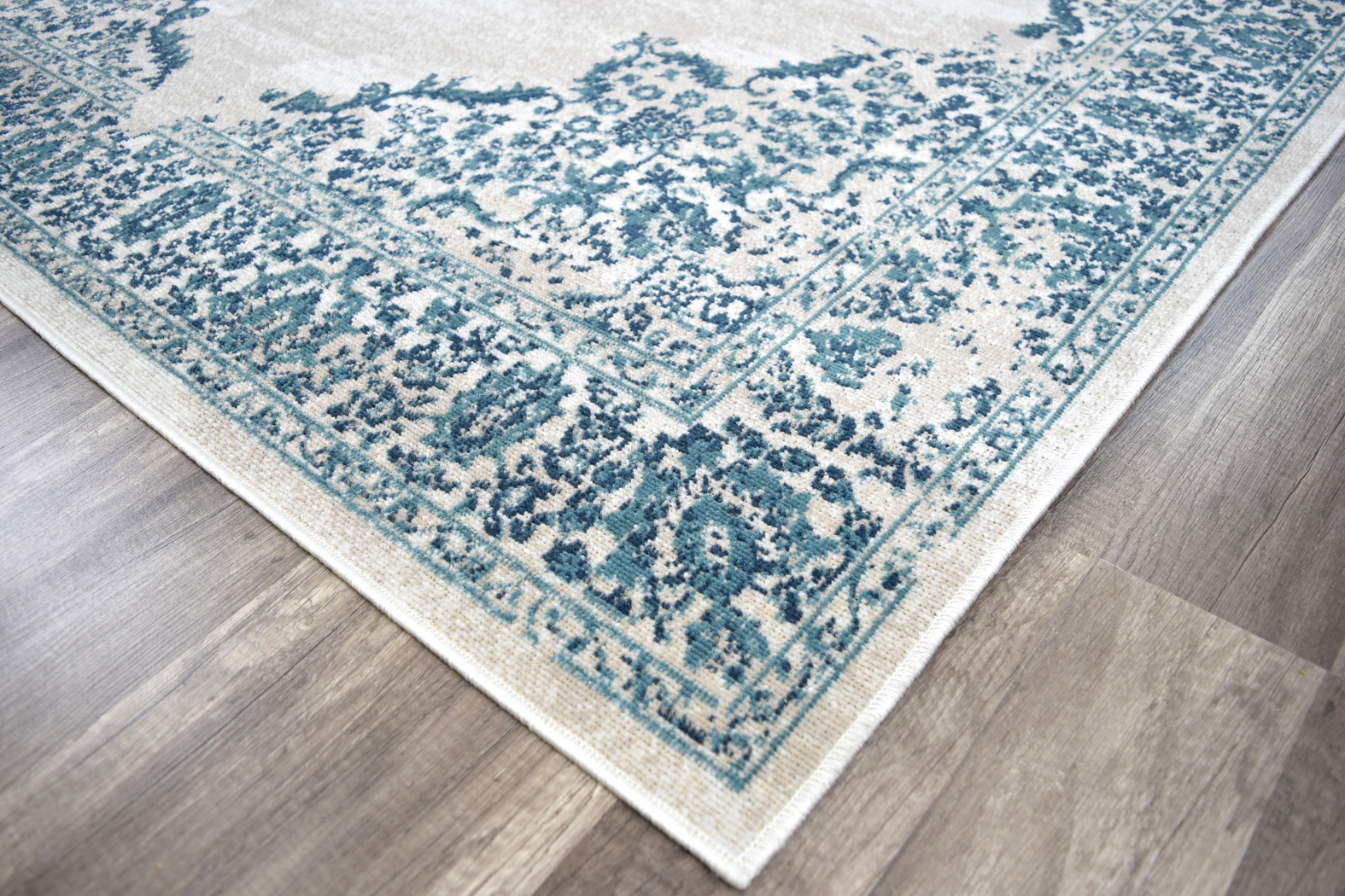 Ariza Blue 8' x 10' Rug - Thumbnail - Image 2