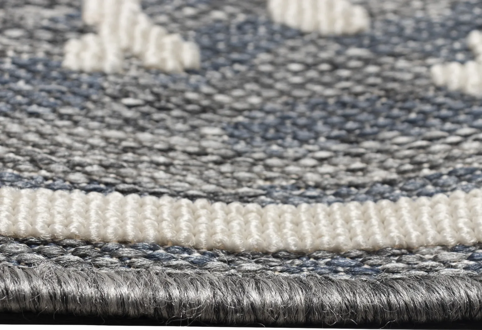 Arshall Blue 5'3 x 7'3 Indoor/Outdoor Rug - Thumbnail - Image 8