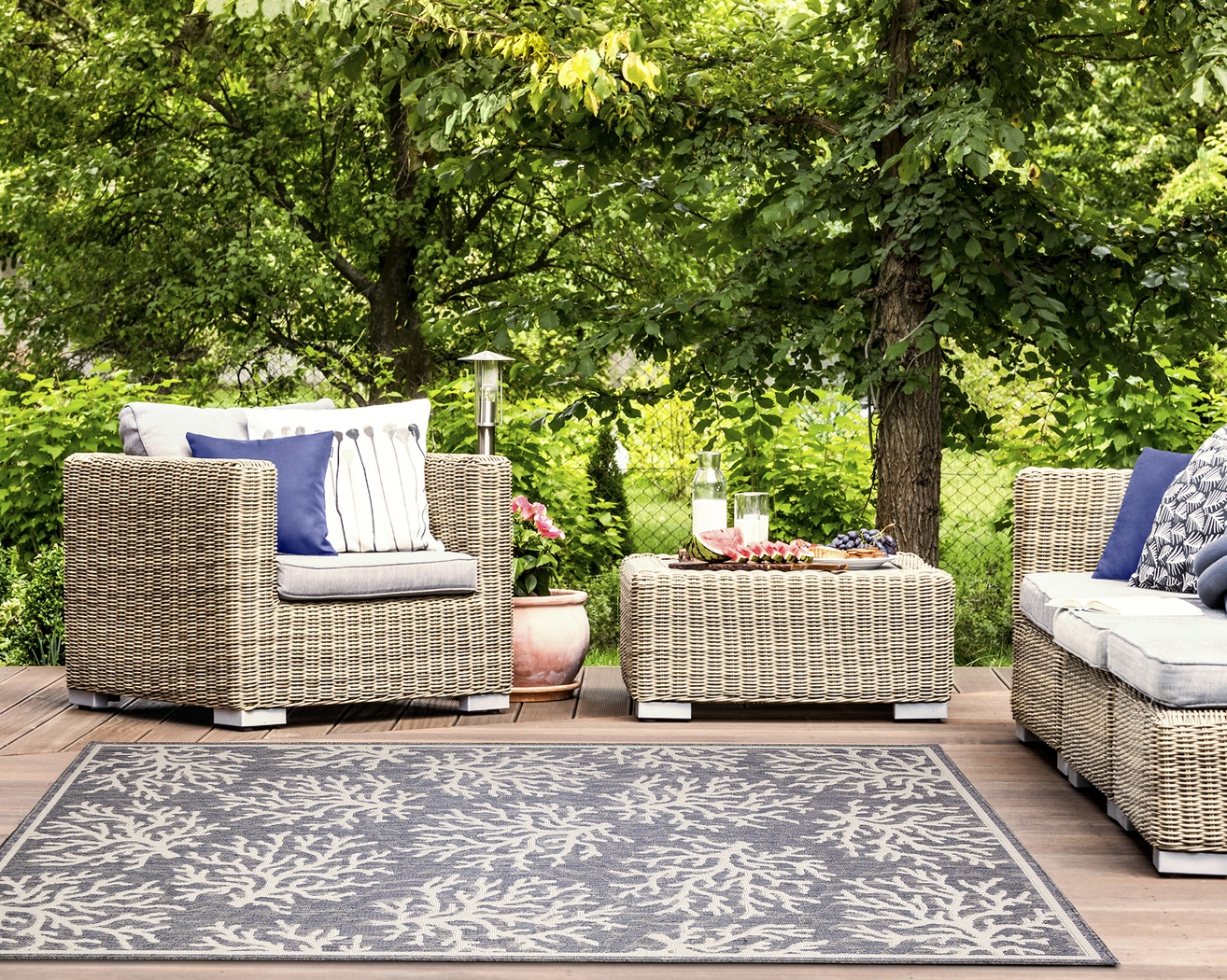 Arshall Blue 7'10 x 9'10 Indoor/Outdoor Rug - Thumbnail - Image 5