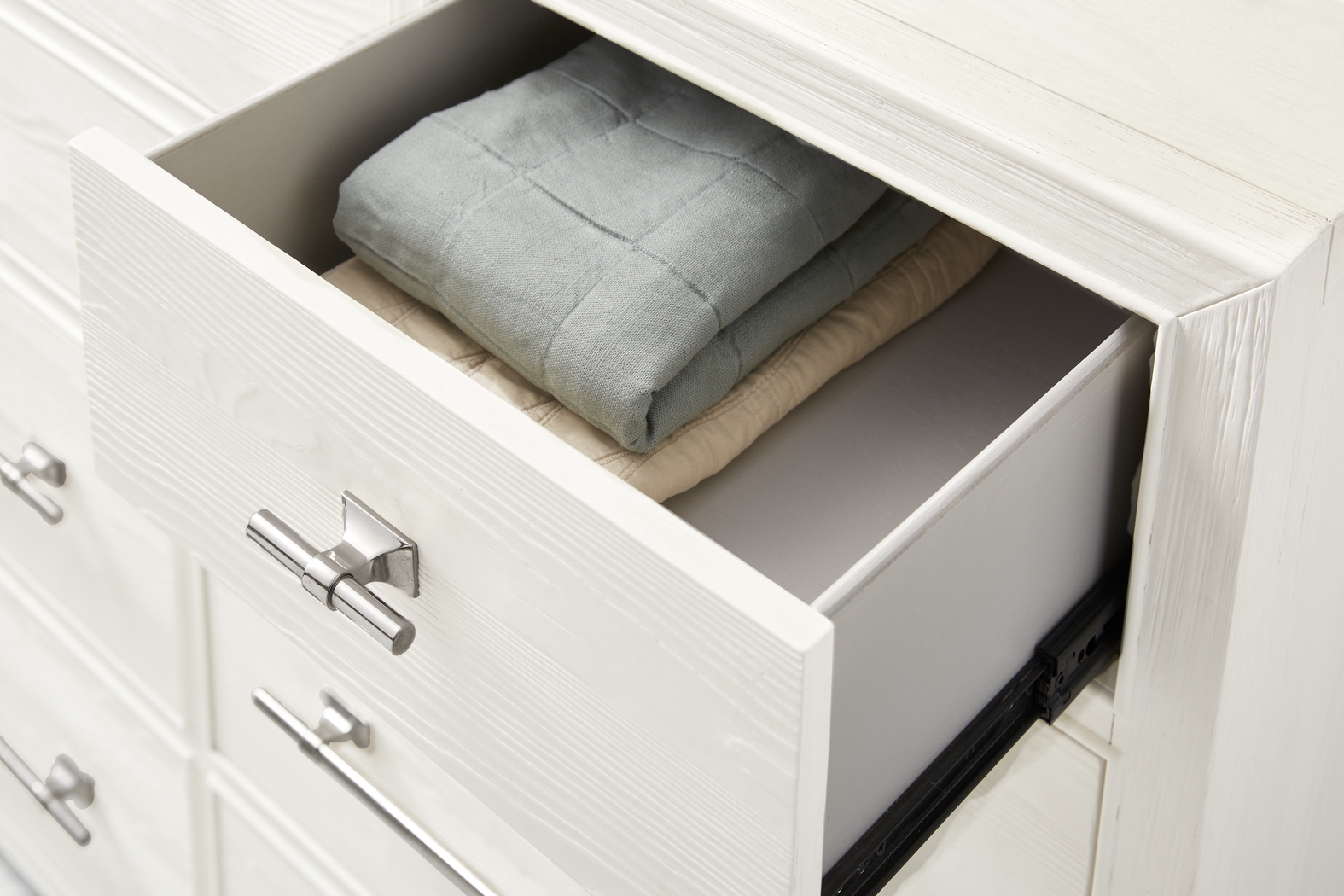 Aruba White 7 Pc King Panel Bedroom - Thumbnail - Image 9