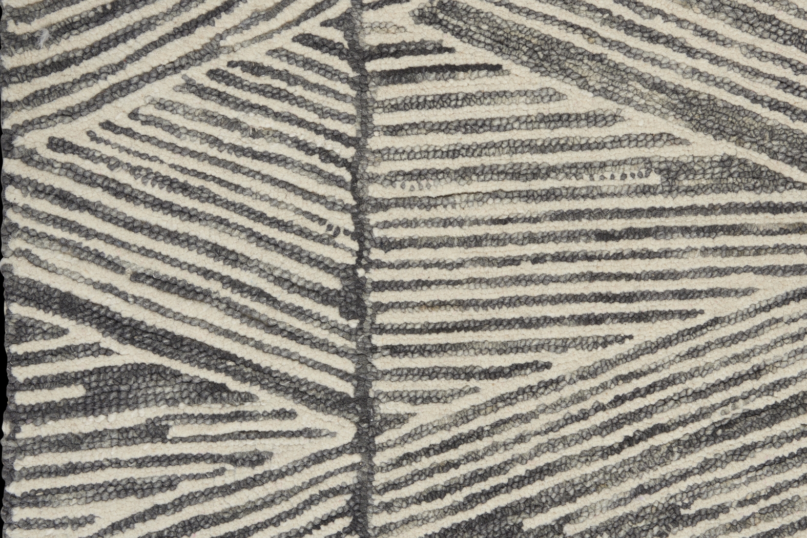 Aryla White 7'9 x 9'9 Rug - Thumbnail - Image 8