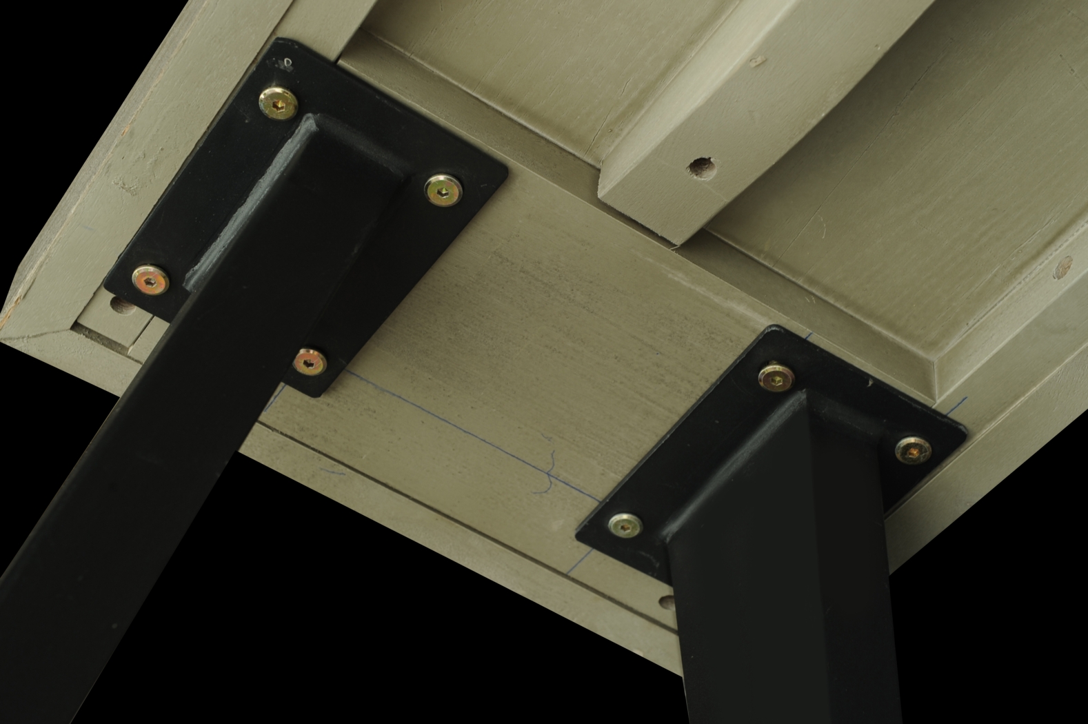 Ash Grove Gray Bench - Thumbnail - Image 6