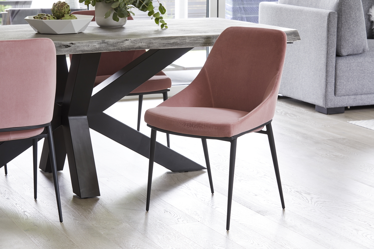 Ashberry Pink Dining Chair, Set of 2 - Thumbnail - Image 7