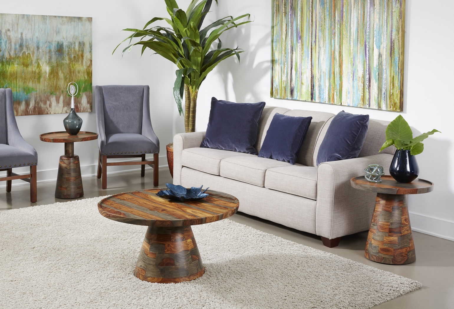 Asnero Brown End Table - Thumbnail - Image 6