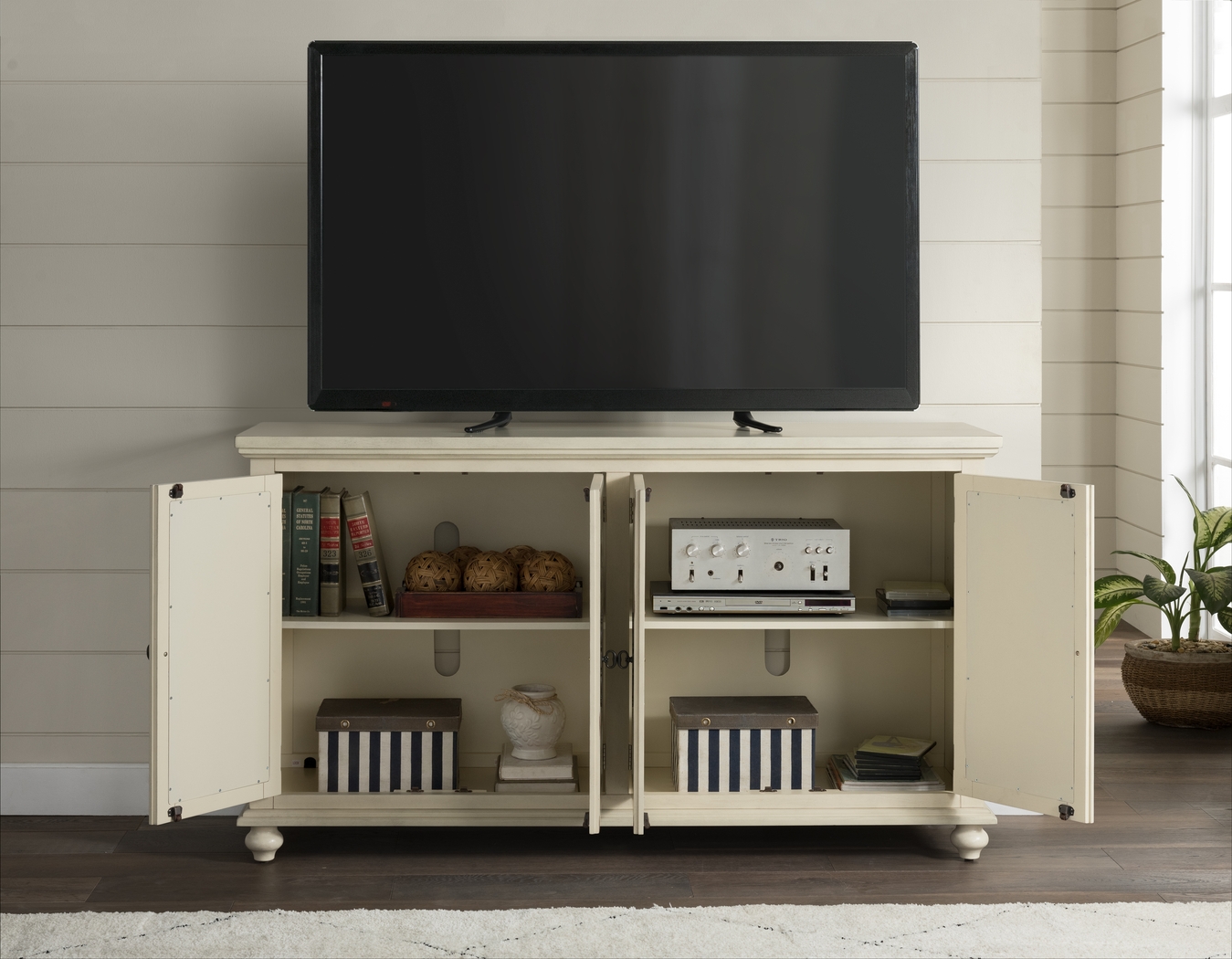 Aubry White Credenza - Thumbnail - Image 6