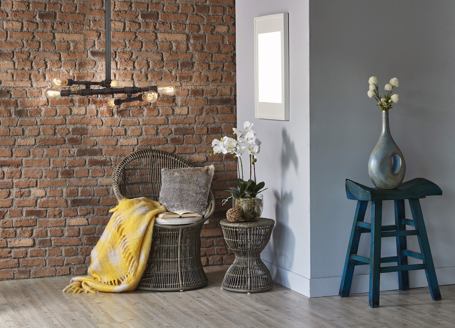 Audubon Post Large Bronze Pendant - Thumbnail - Image 2