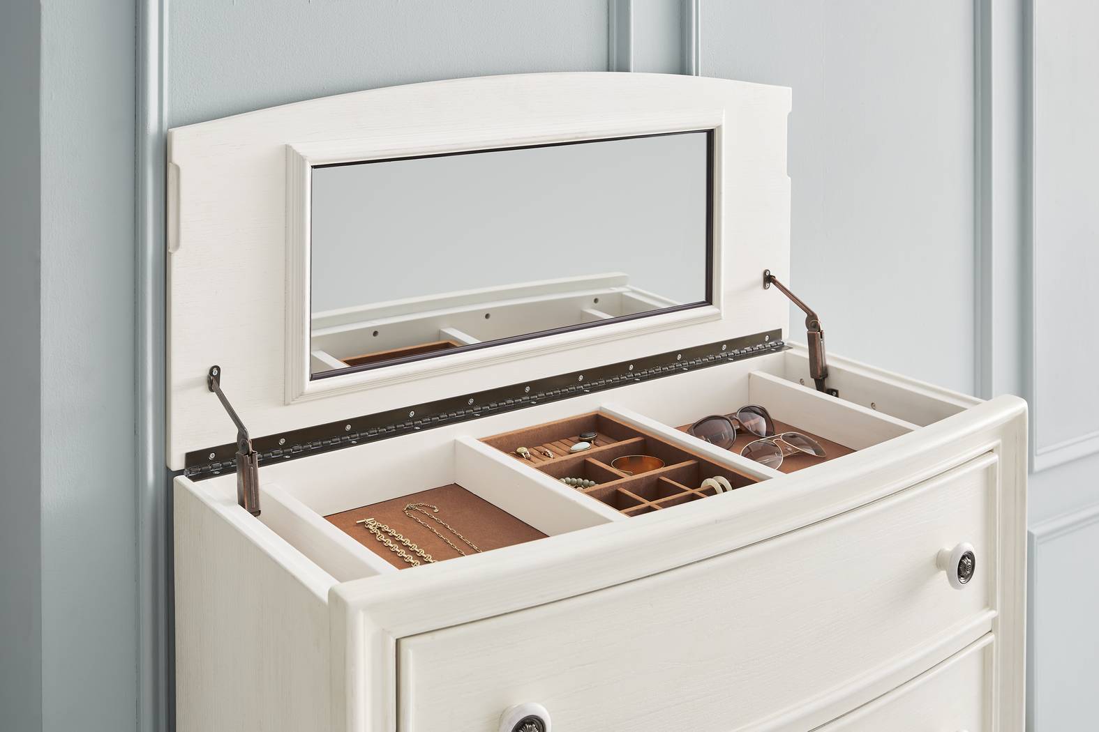 Augustine White Lift Top Chest - Thumbnail - Image 3