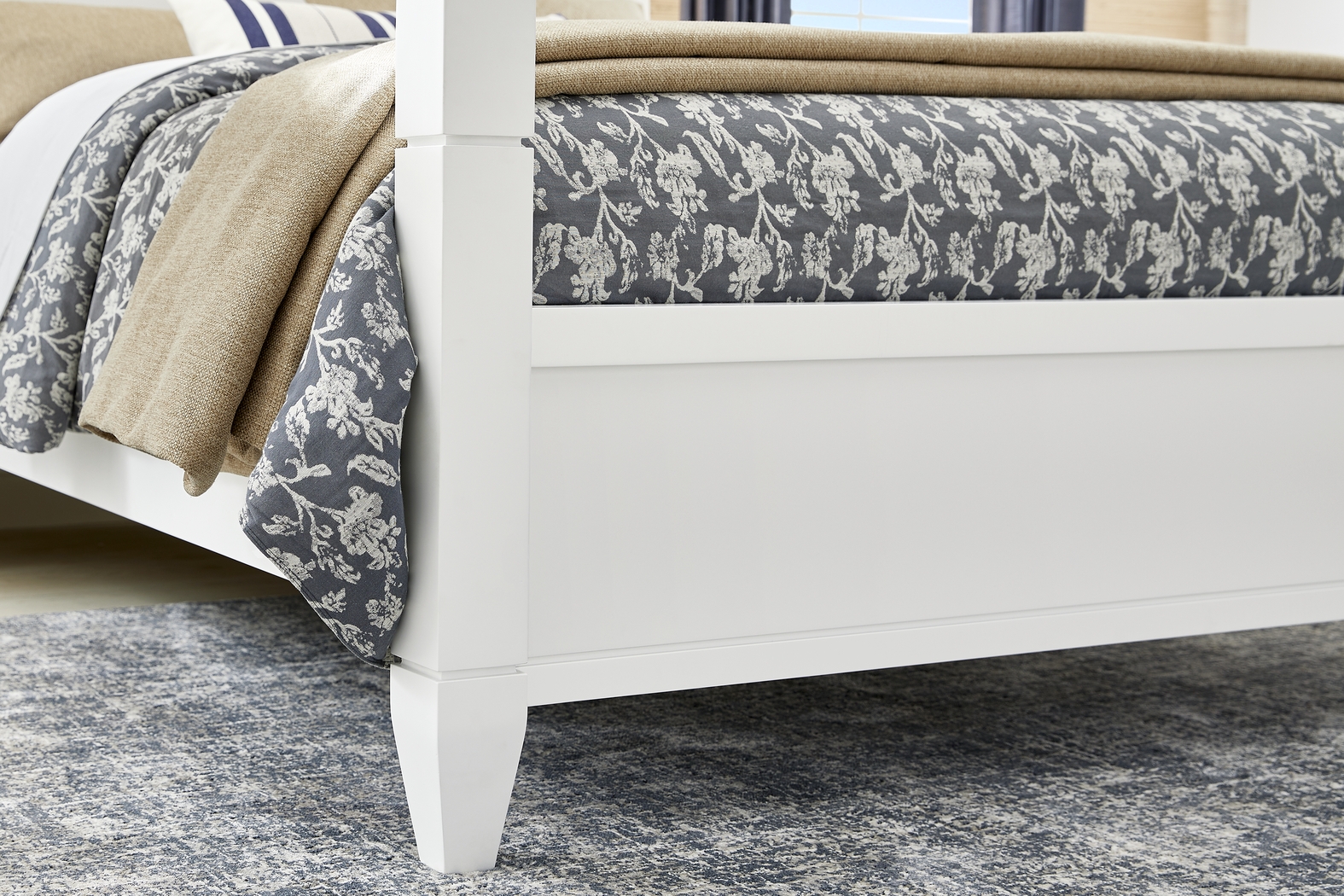 Aurora Heights White 7 Pc King Canopy Bedroom - Thumbnail - Image 4