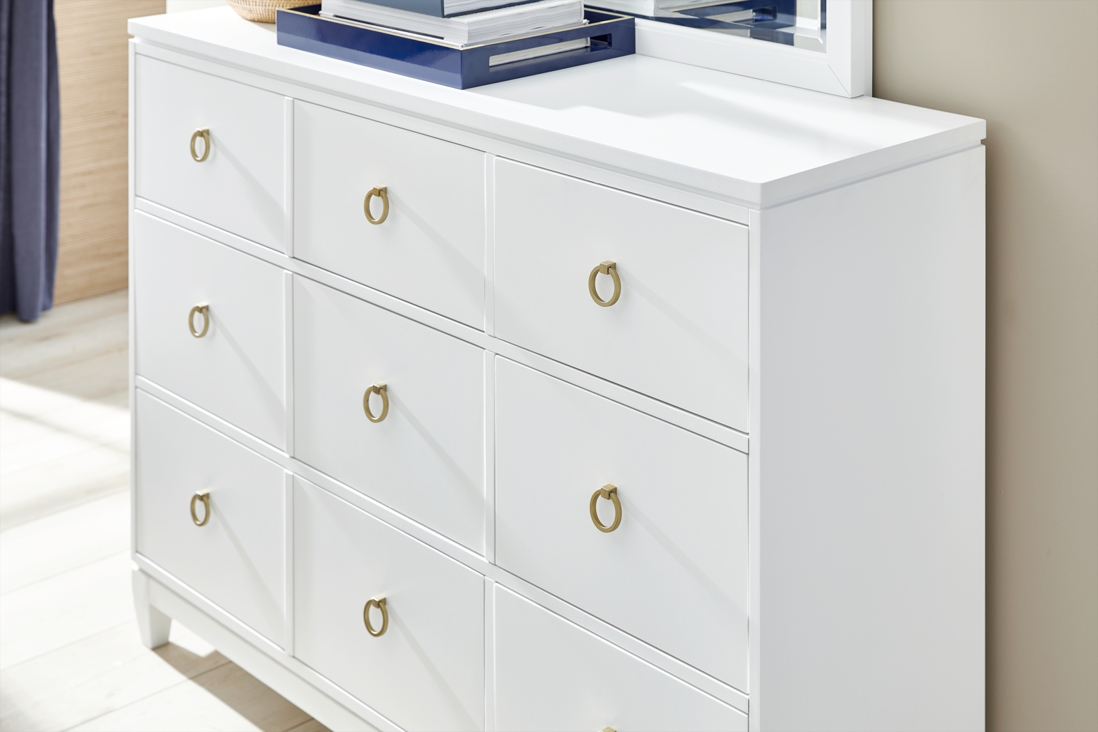 Aurora Heights White Dresser - Thumbnail - Image 3