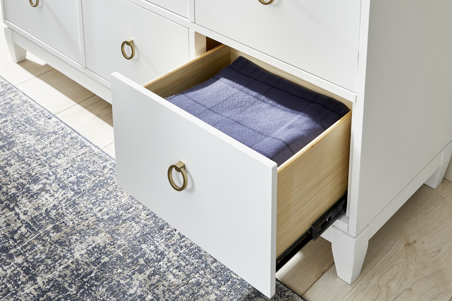 Aurora Heights White 7 Pc King Canopy Bedroom - Thumbnail - Image 9