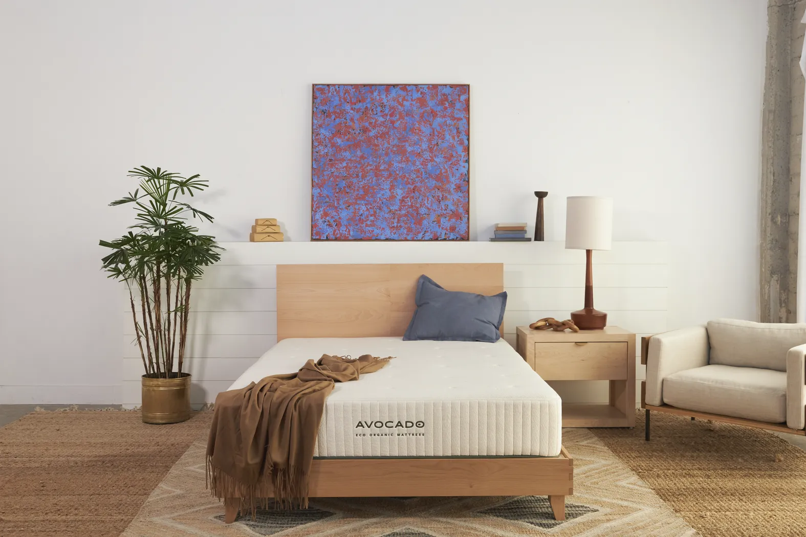 Avocado Eco Organic Tight Top Queen Mattress - Thumbnail - Image 2