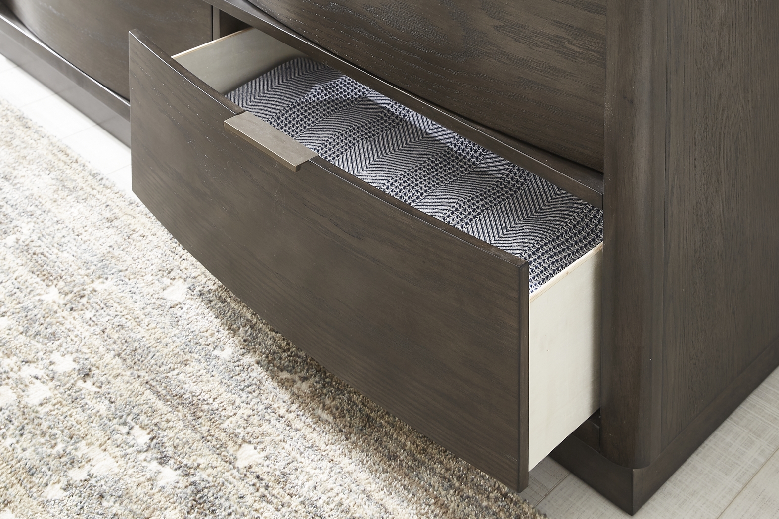 Avona Place Brown 7 Pc Queen Panel Bedroom with Storage - Thumbnail - Image 8