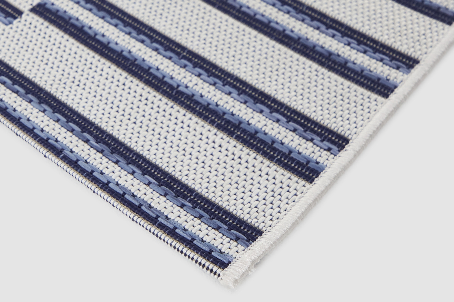 Azurine Blue 5'3 x 7' Indoor/Outdoor Rug - Thumbnail - Image 3