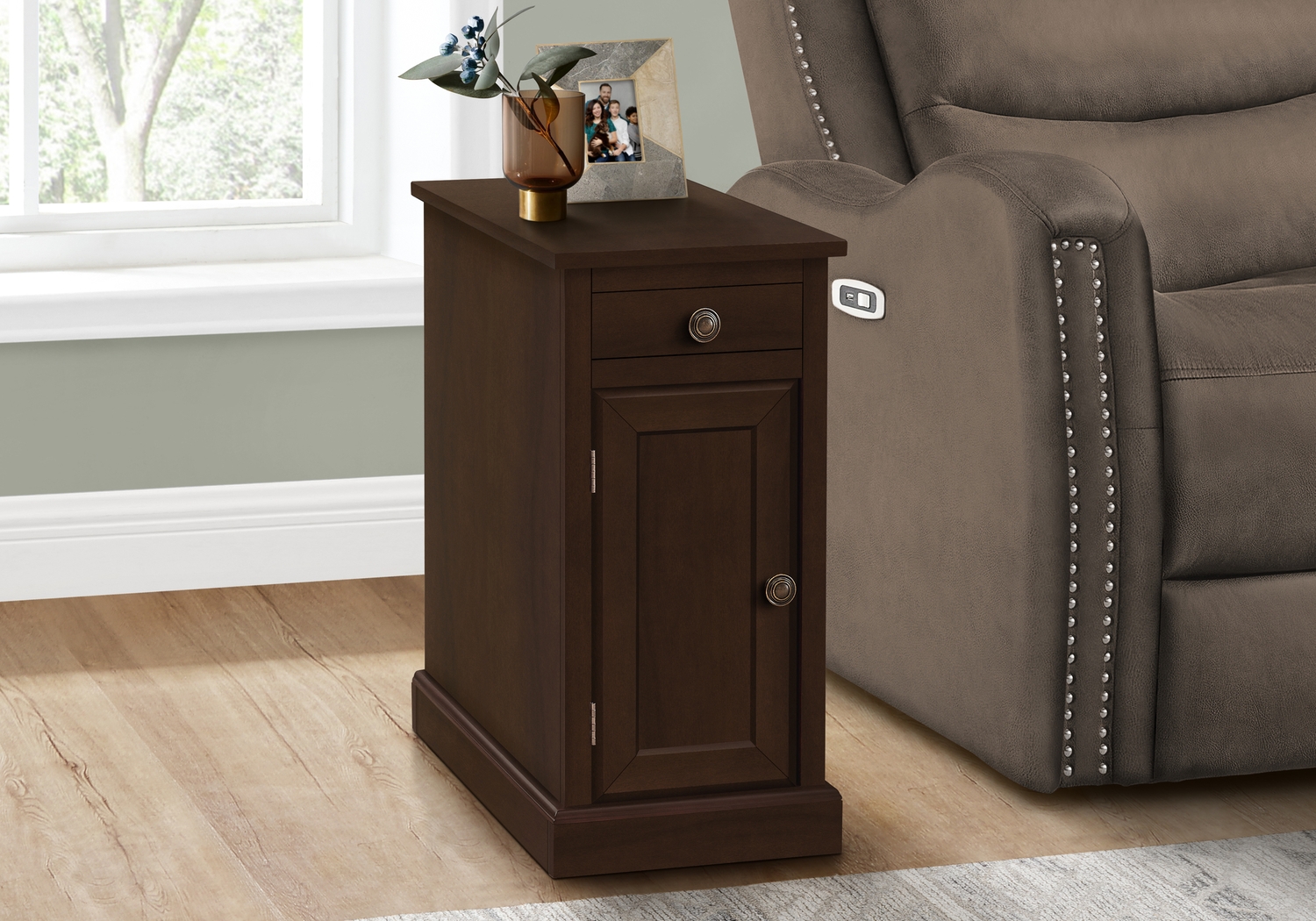 Baalm Espresso End Table - Thumbnail - Image 3