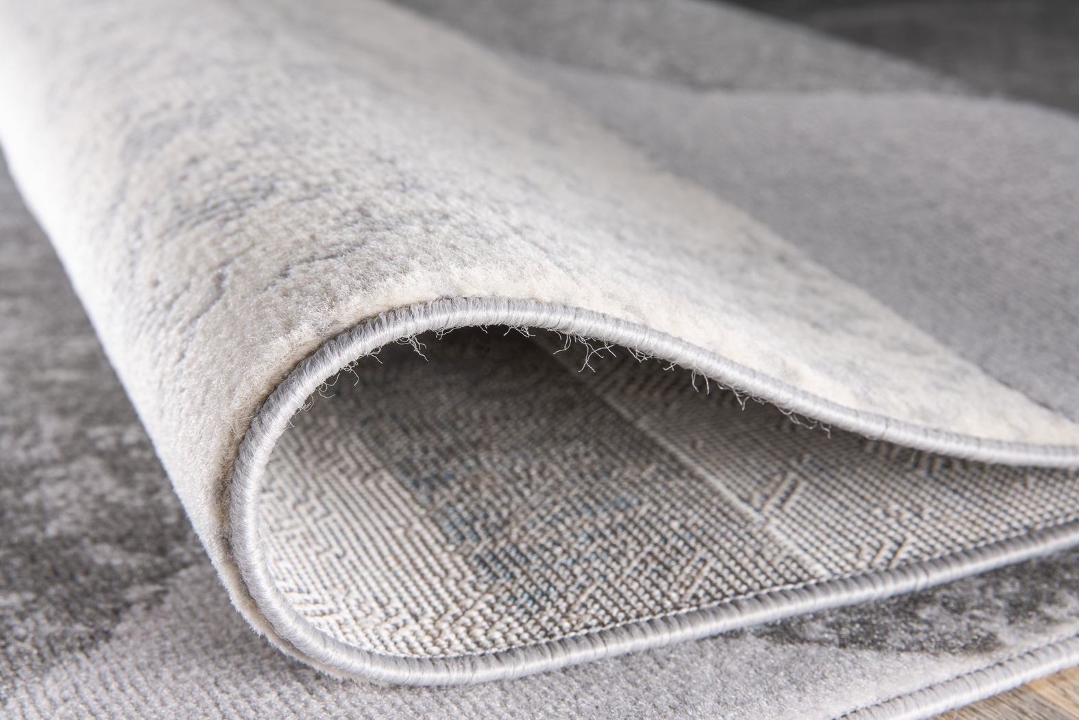 Bade Gray 2' x 7' Runner Rug - Thumbnail - Image 3