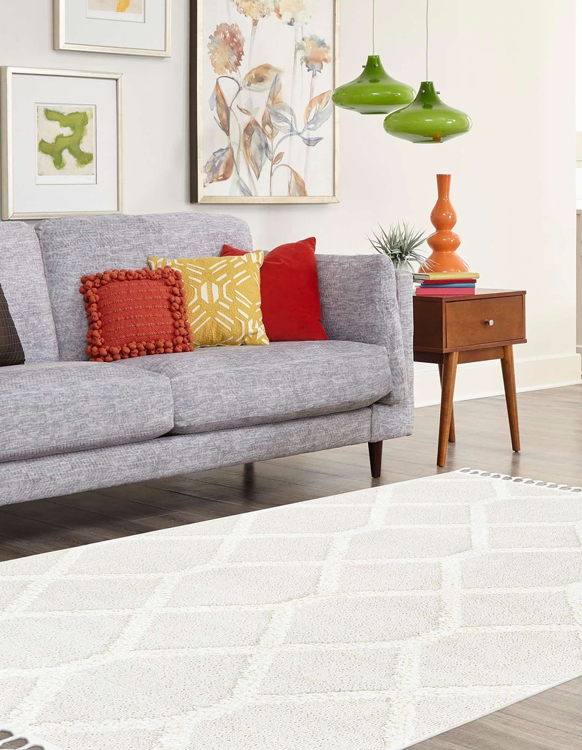 Bahari Ivory 7'10 x 10' Rug - Thumbnail - Image 3