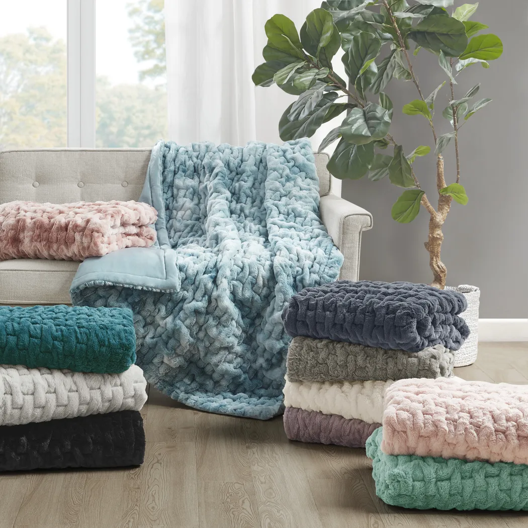 Balleyduff Blush Throw Blanket - Thumbnail - Image 3