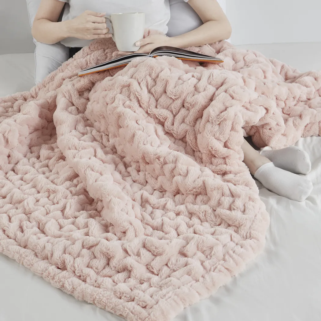 Balleyduff Blush Throw Blanket - Thumbnail - Image 4