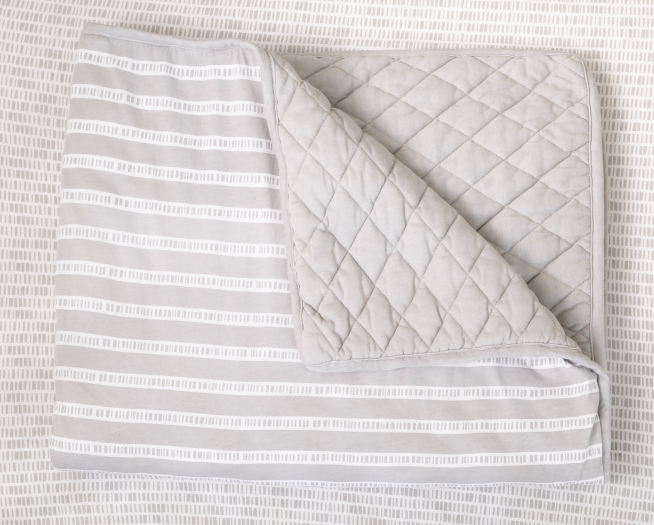 Bamboo Burrow Gray 3 Pc Baby Bedding Set - Thumbnail - Image 3