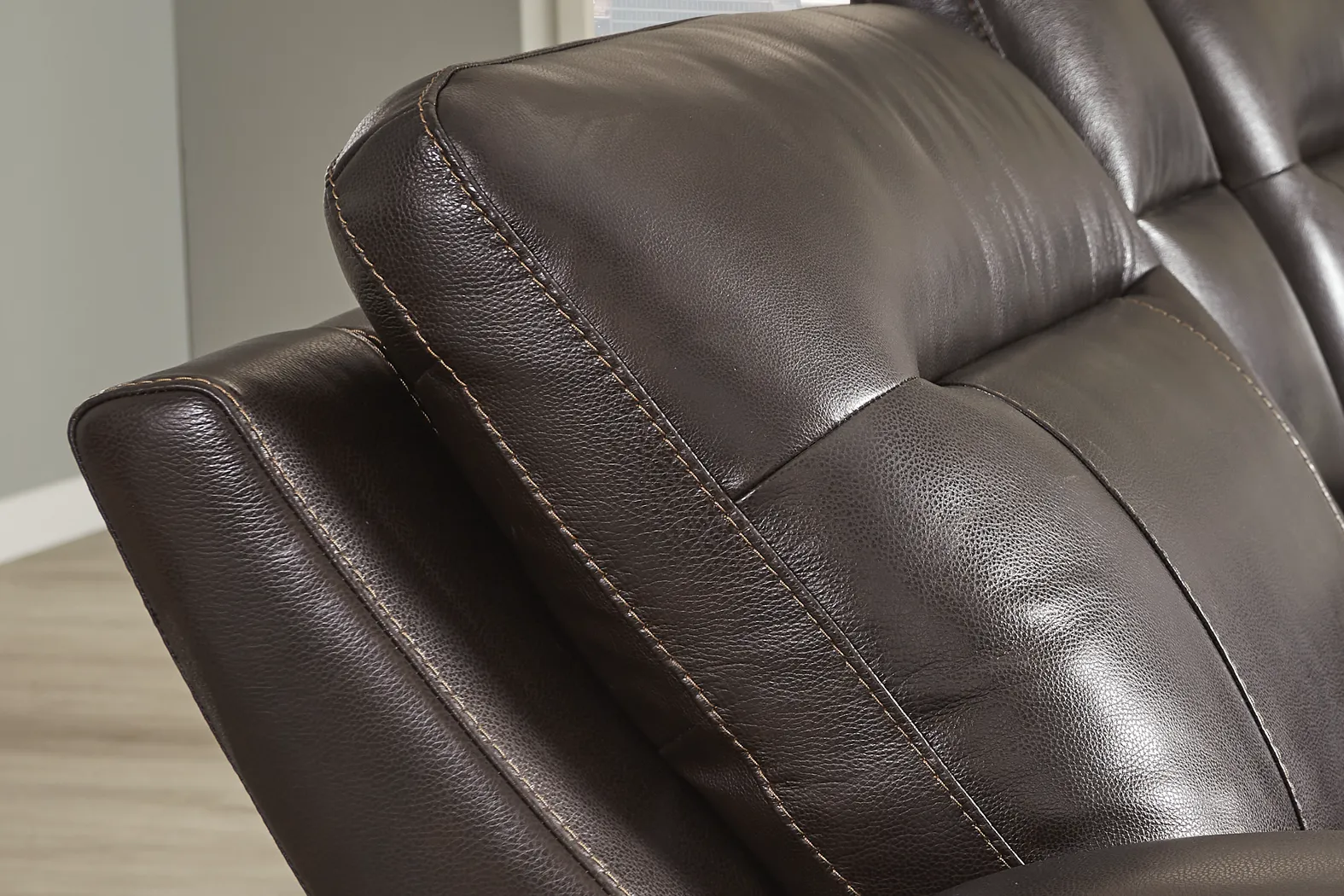 Bargotti Coffee Leather 6 Pc Dual Power Reclining Sectional - Image 6