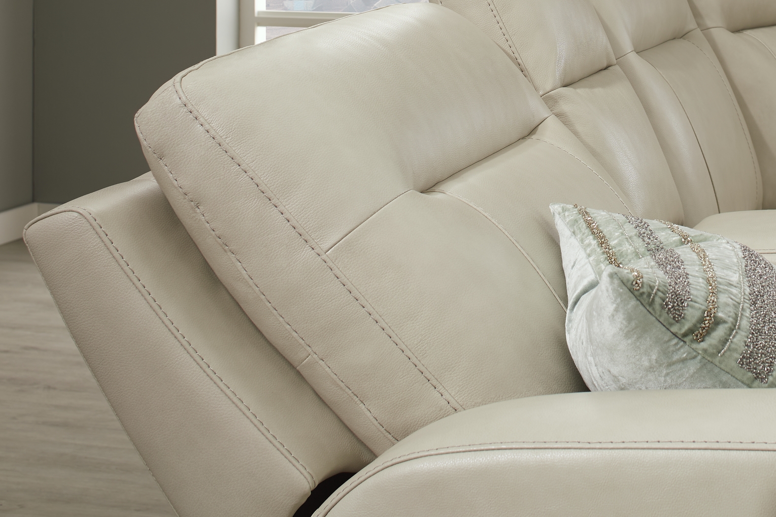 Bargotti Ice Leather 5 Pc Dual Power Reclining Sectional - Thumbnail - Image 3