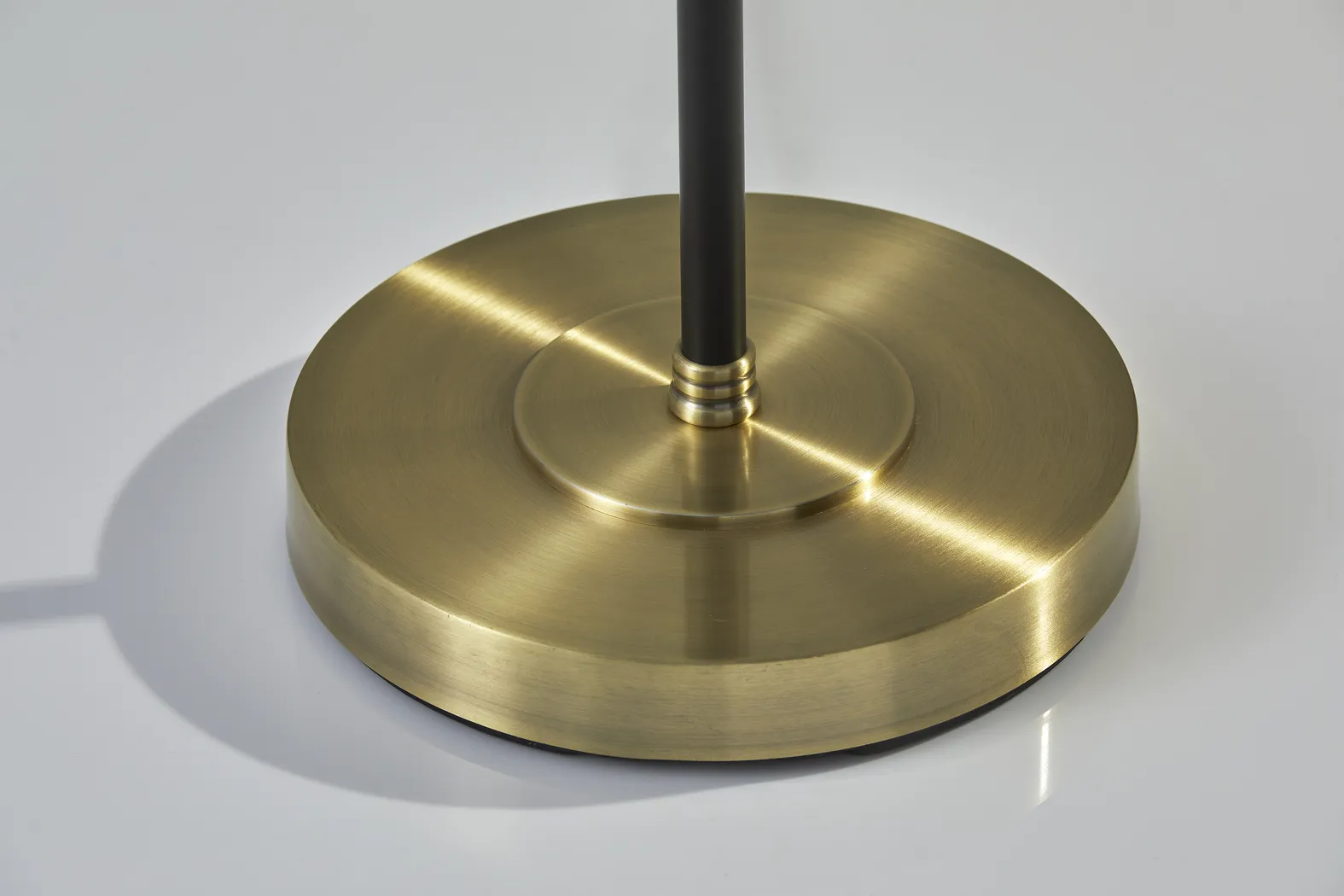Baring Brass Floor Lamp - Thumbnail - Image 5