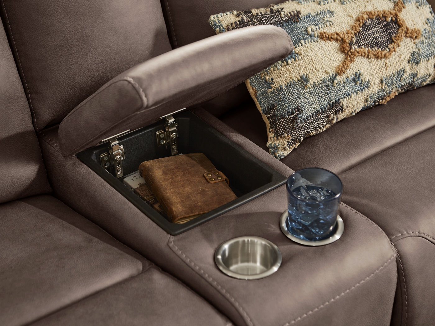 Barton Brown 7 Pc Dual Power Reclining Living Room - Thumbnail - Image 8