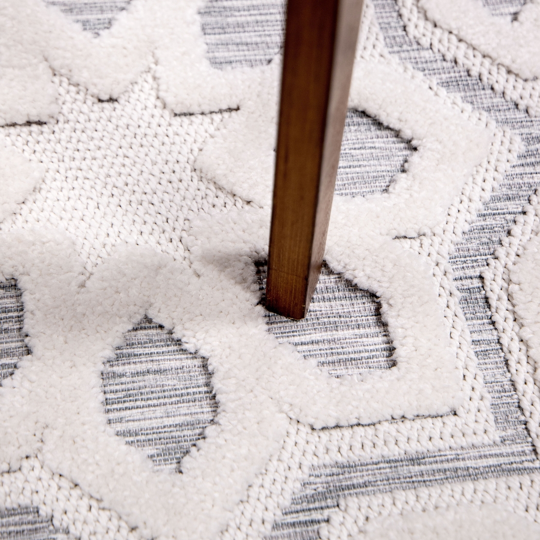 Bartow Blue 5'3 x 7'6 Rug - Thumbnail - Image 4