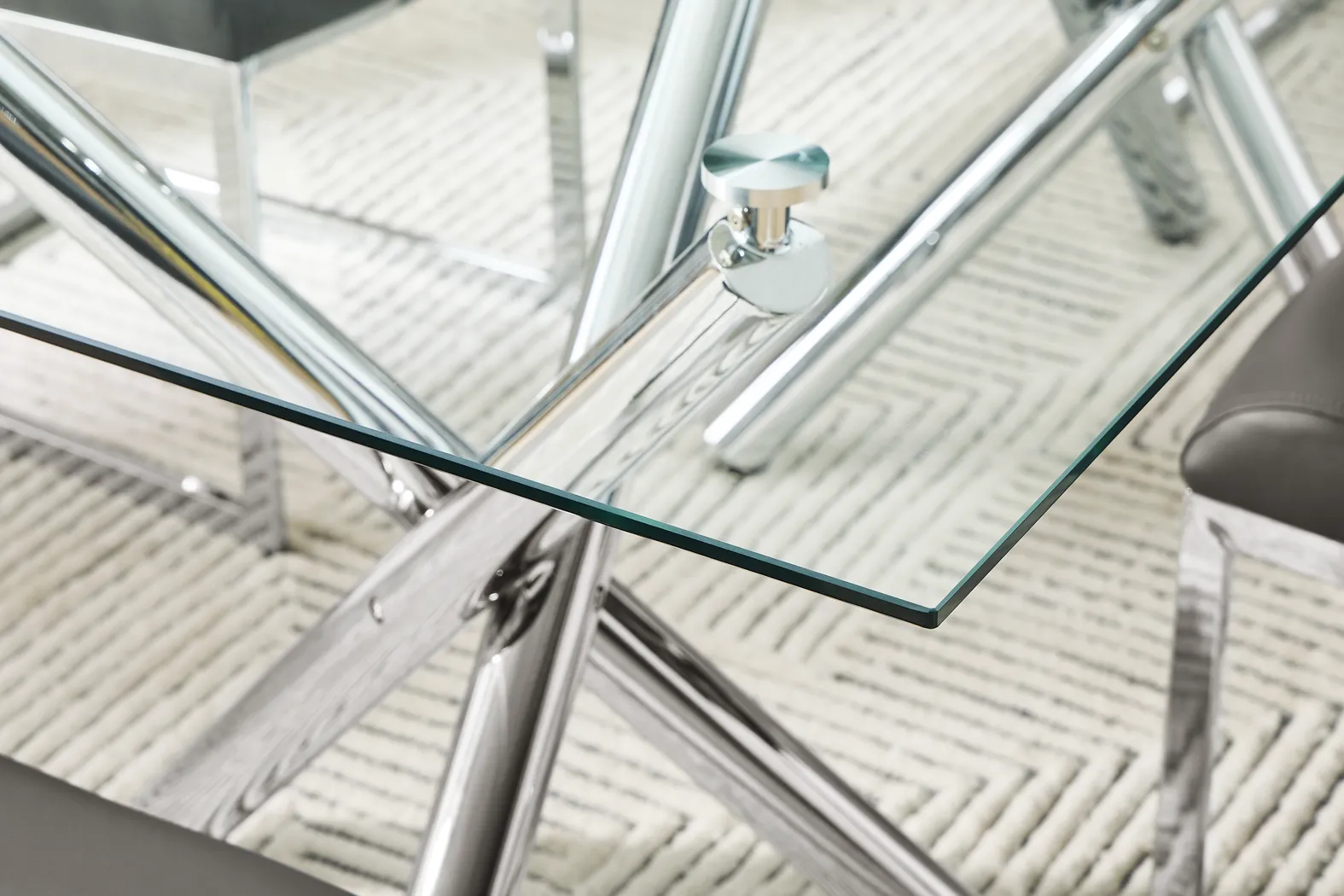 Bastone Silver 5 Pc Dining Room - Thumbnail - Image 3