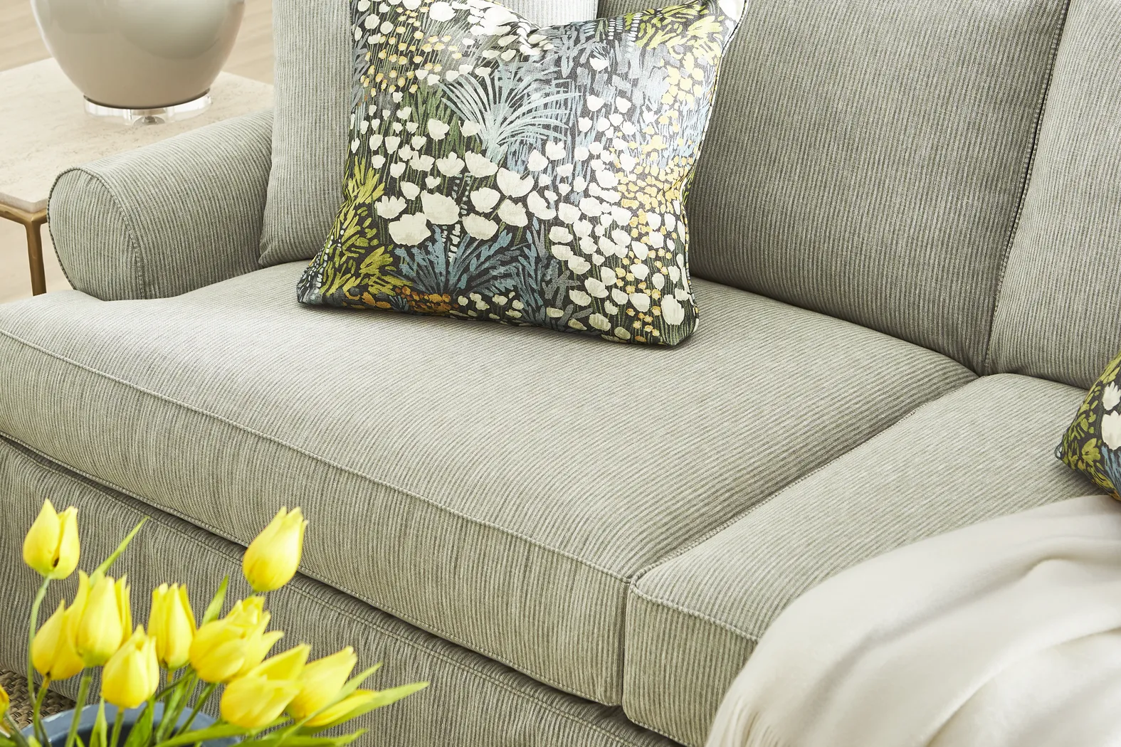 Beachside Walk Green Slipcover 5 Pc Living Room - Thumbnail - Image 5