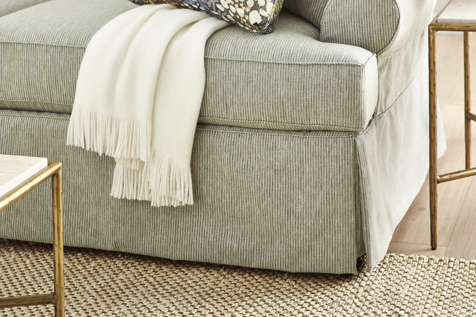 Beachside Walk Green Slipcover 5 Pc Living Room - Thumbnail - Image 6