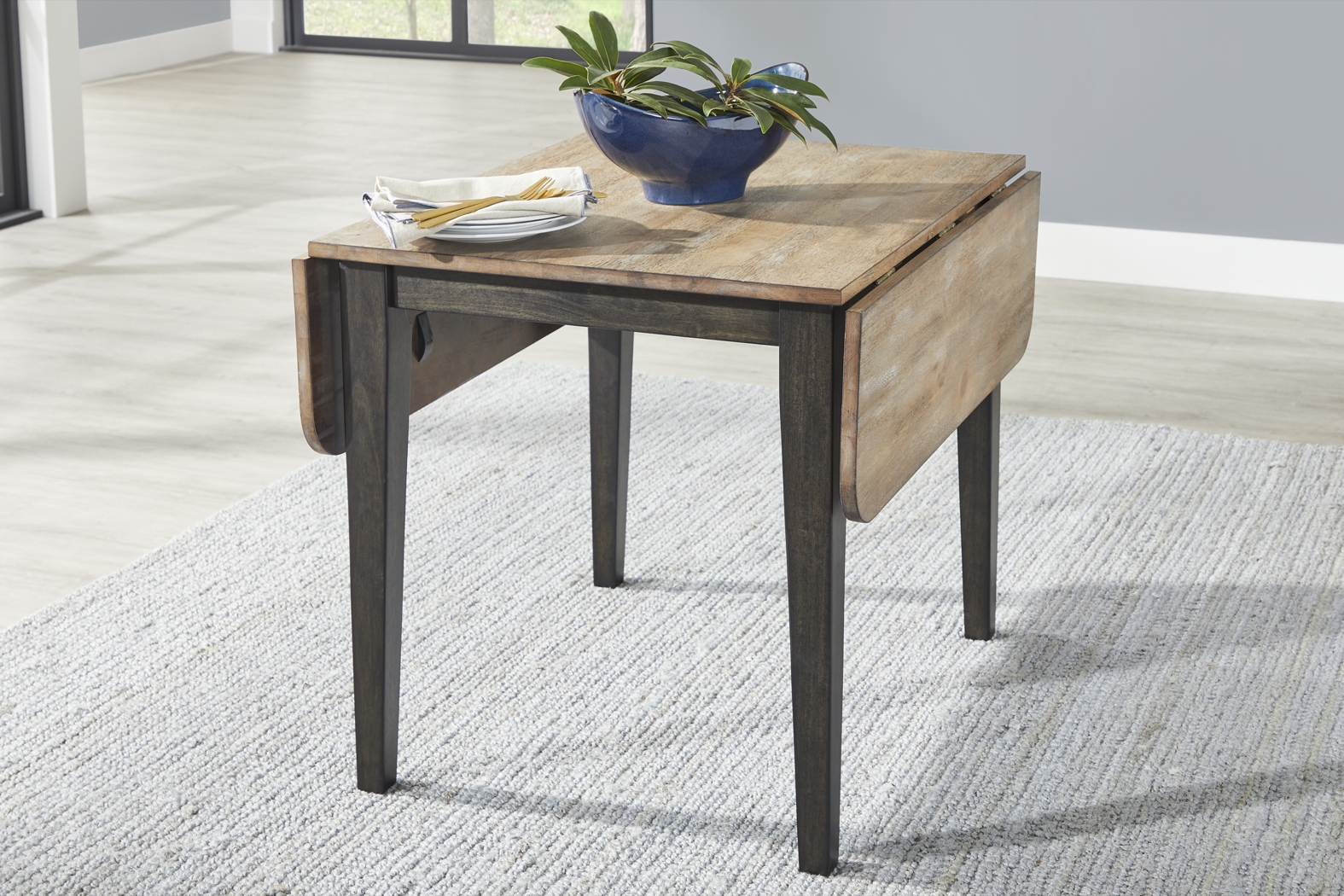 Beacon Street Brown 3 Pc Dining Room - Thumbnail - Image 7