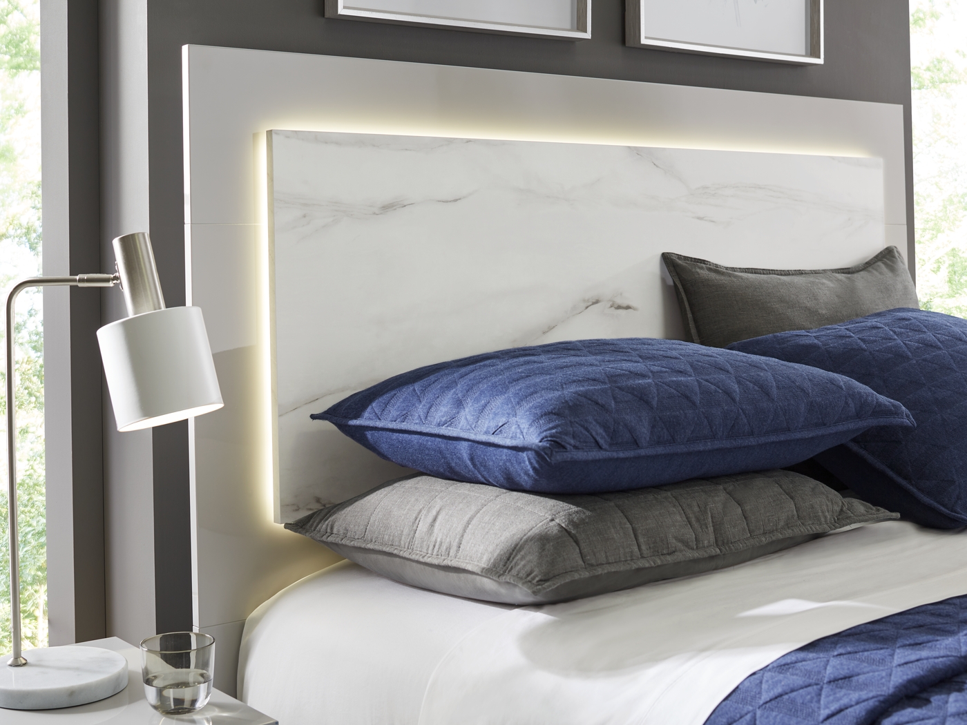 Beatrice Gray 5 Pc Queen Bedroom - Thumbnail - Image 5