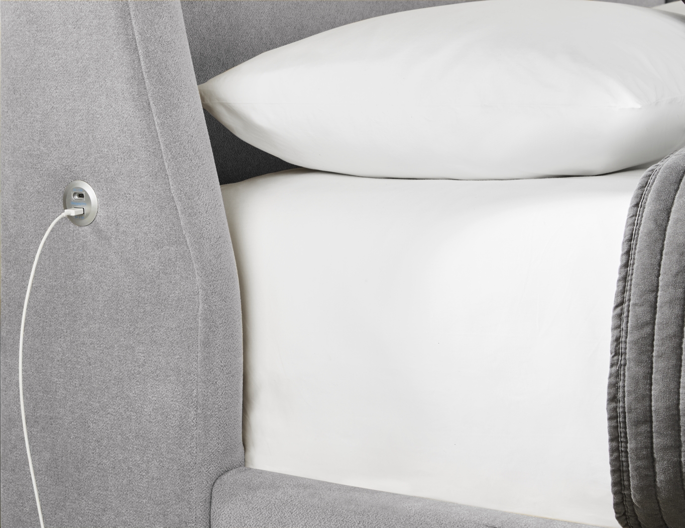 Beaufoy Gray 3 Pc Queen Upholstered Complete Storage Bed - Thumbnail - Image 4