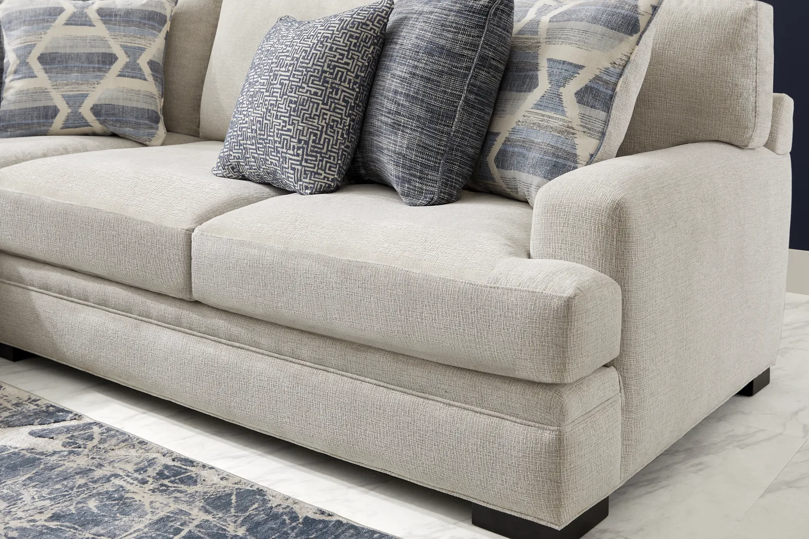 Bedford Park Ivory 3 Pc Sectional with Chaise - Thumbnail - Image 4
