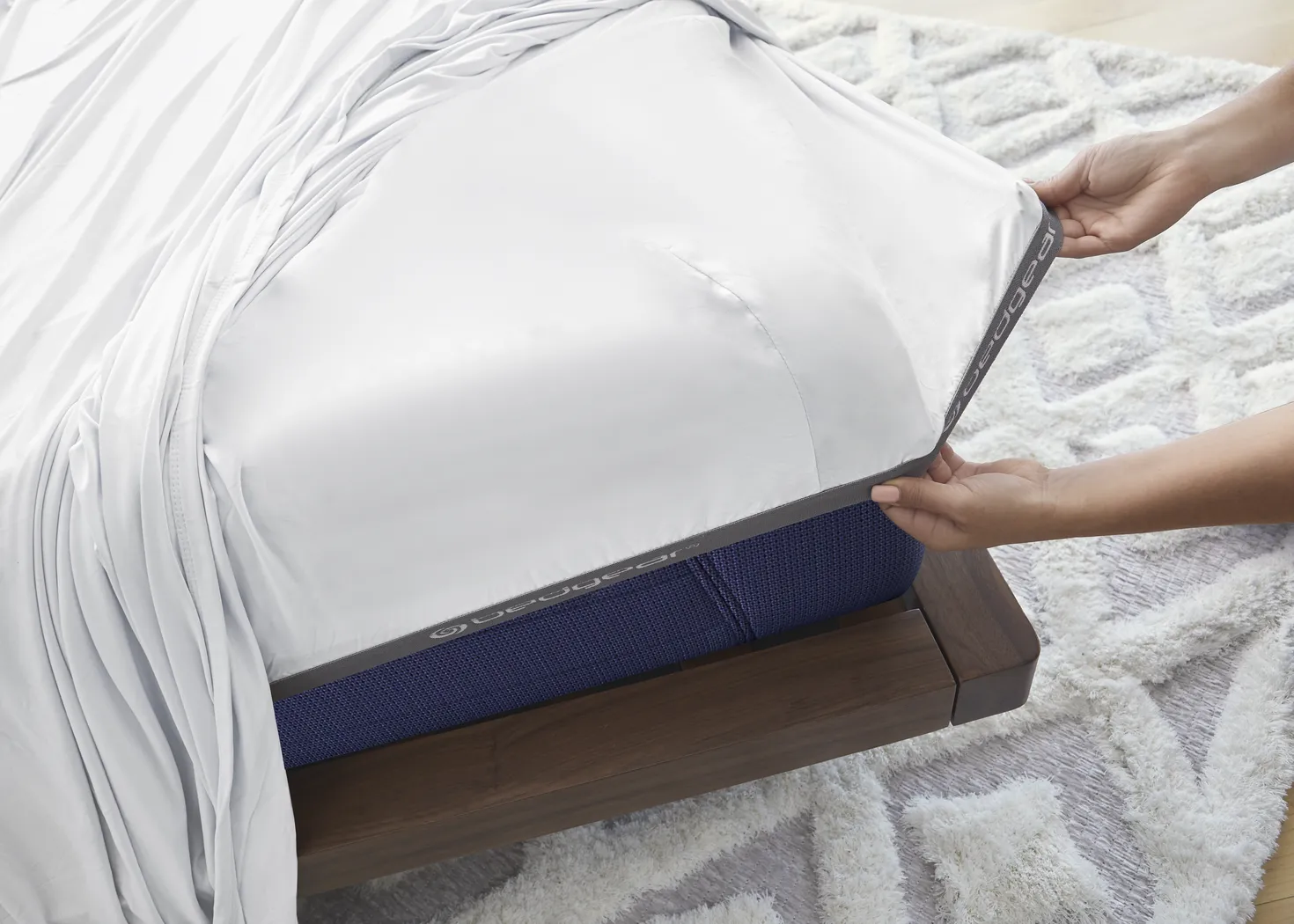 Bedgear Hyper-Cotton Bright White 4 Pc Split Head Queen Bed Sheet Set - Thumbnail - Image 6