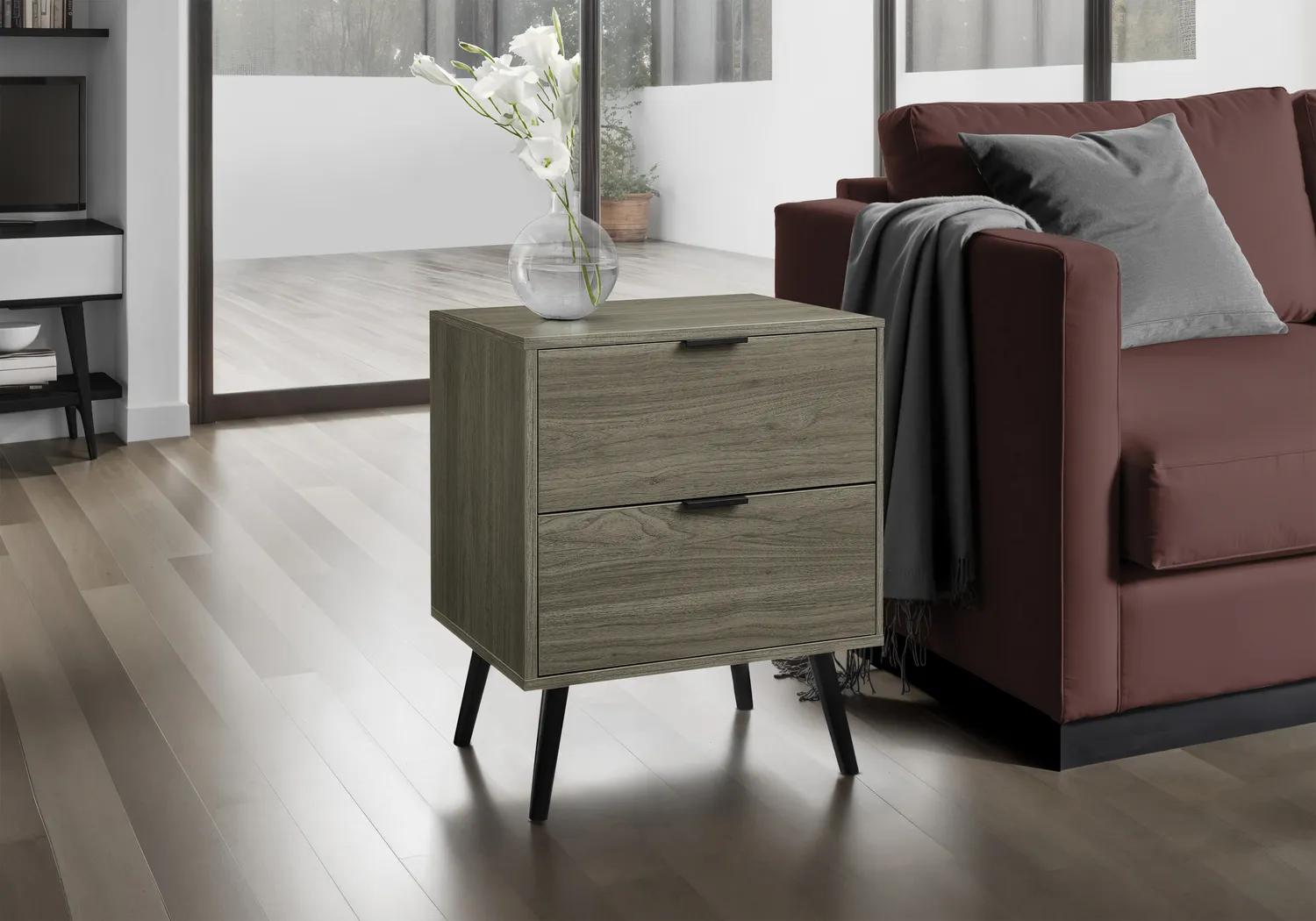Beeworth Gray Nightstand - Thumbnail - Image 2