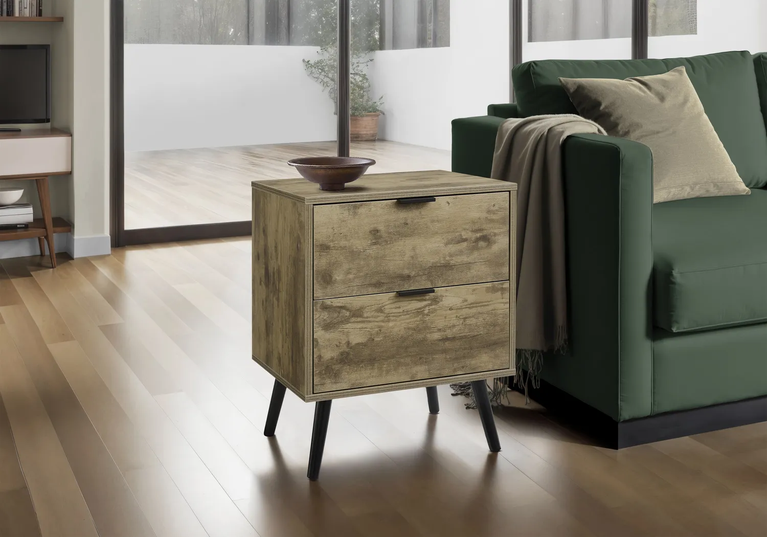 Beeworth Light Brown Nightstand - Thumbnail - Image 2