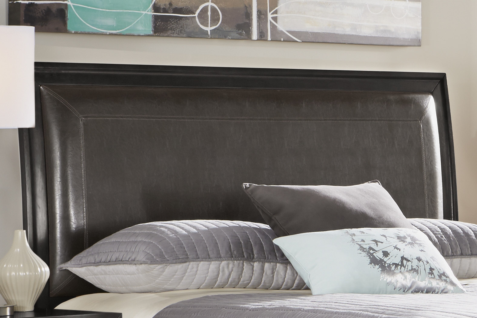 Belcourt Black 5 Pc King Upholstered Bedroom - Thumbnail - Image 4