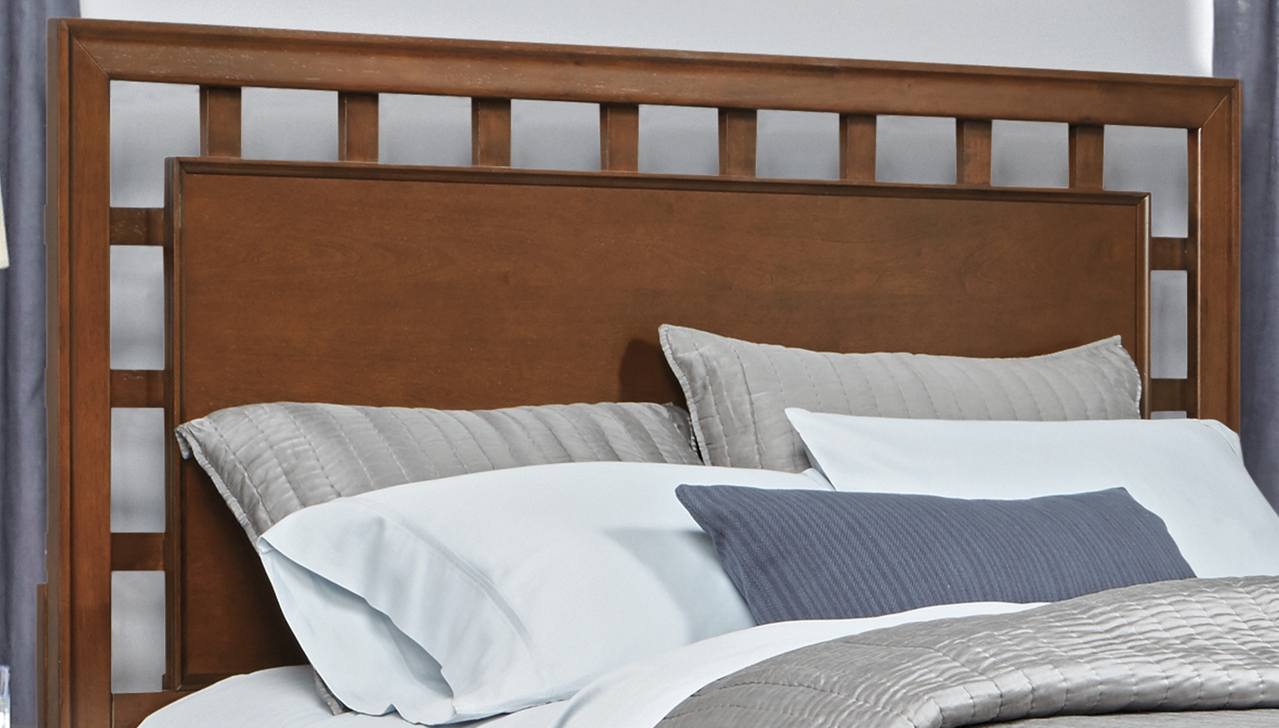 Belcourt Brown Cherry Finish 3 Pc King Lattice Arch Bed - Thumbnail - Image 4