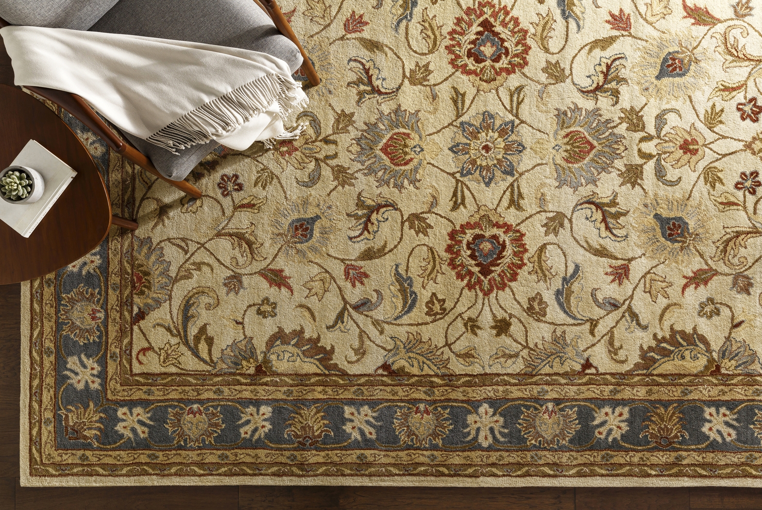 Belinera Beige 7'6 x 9'6 Rug - Thumbnail - Image 4