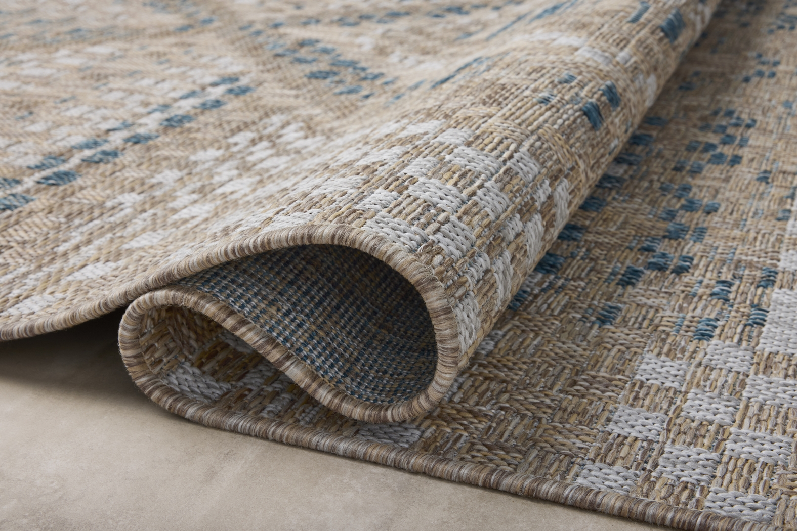 Bell Canyon Natural 7'10 x 10' Indoor/Outdoor Rug - Thumbnail - Image 4