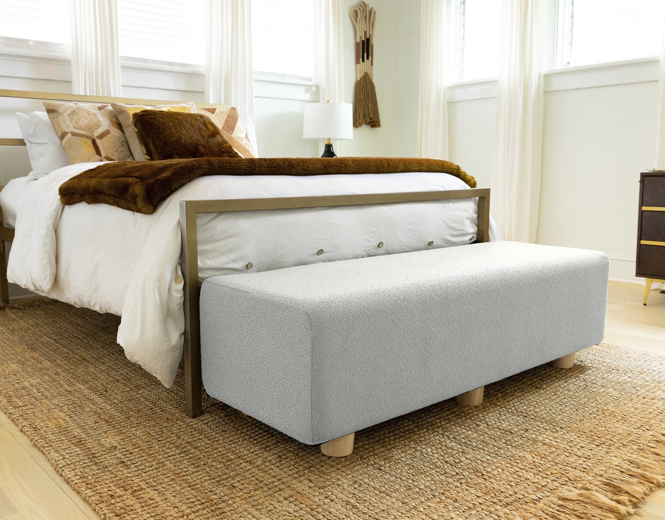 Bellemere Silver Queen Bed Bench - Thumbnail - Image 2