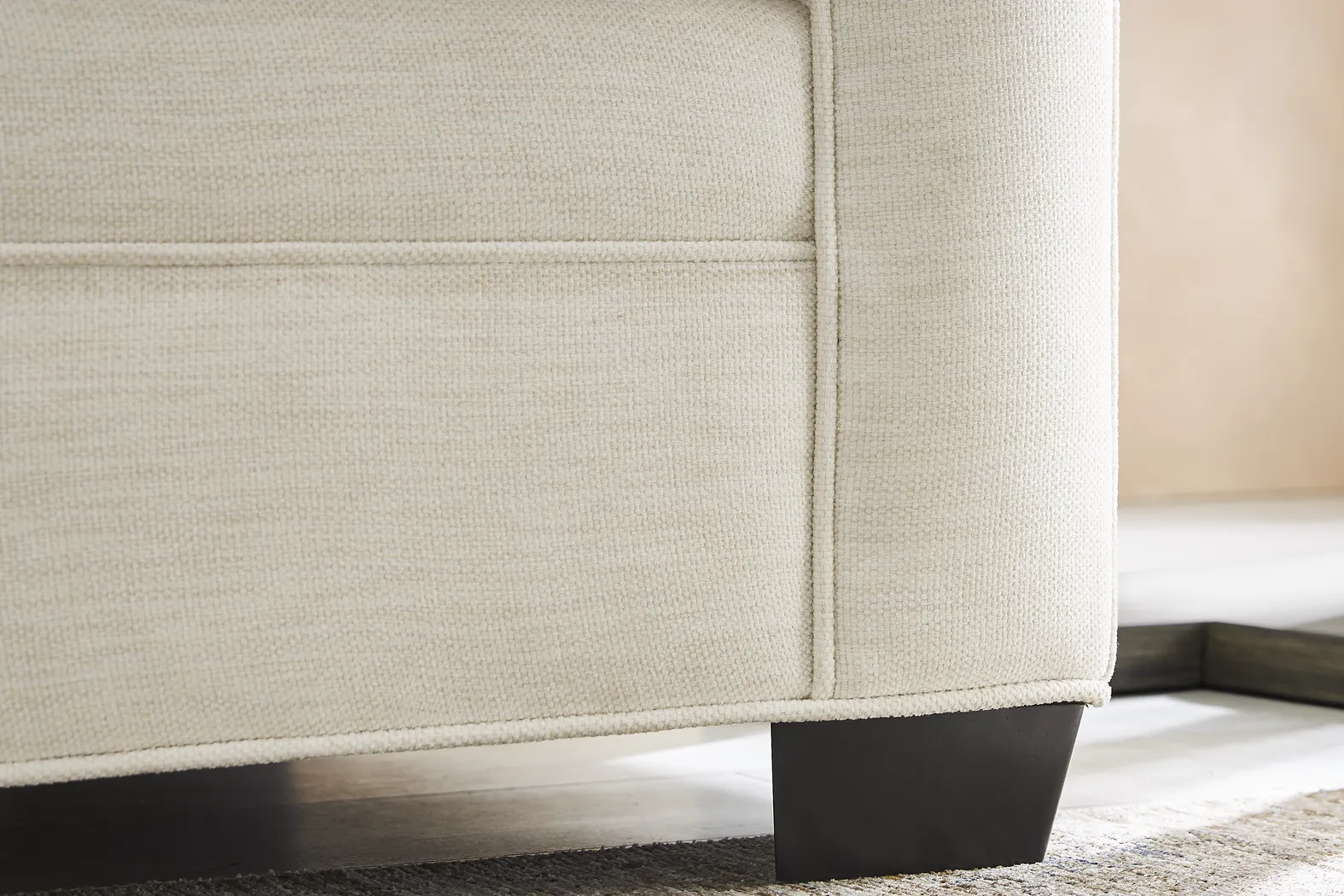 Bellingham Ivory 5 Pc Living Room - Thumbnail - Image 5