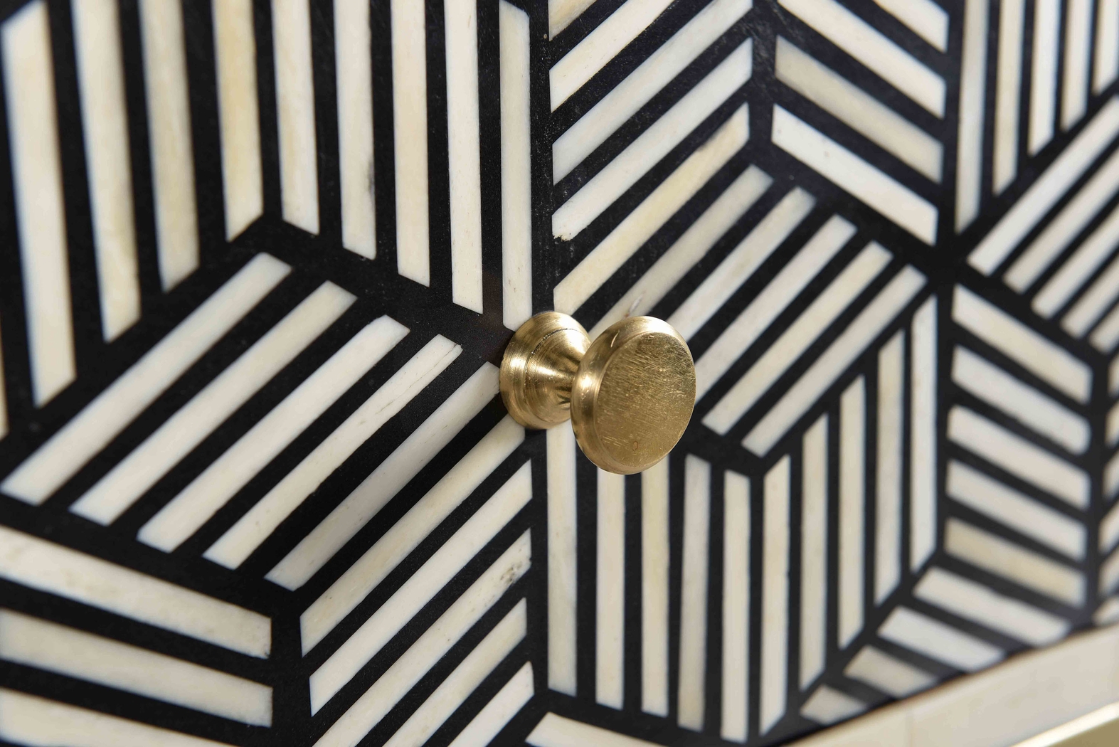 Bellsor Black Nightstand - Thumbnail - Image 5