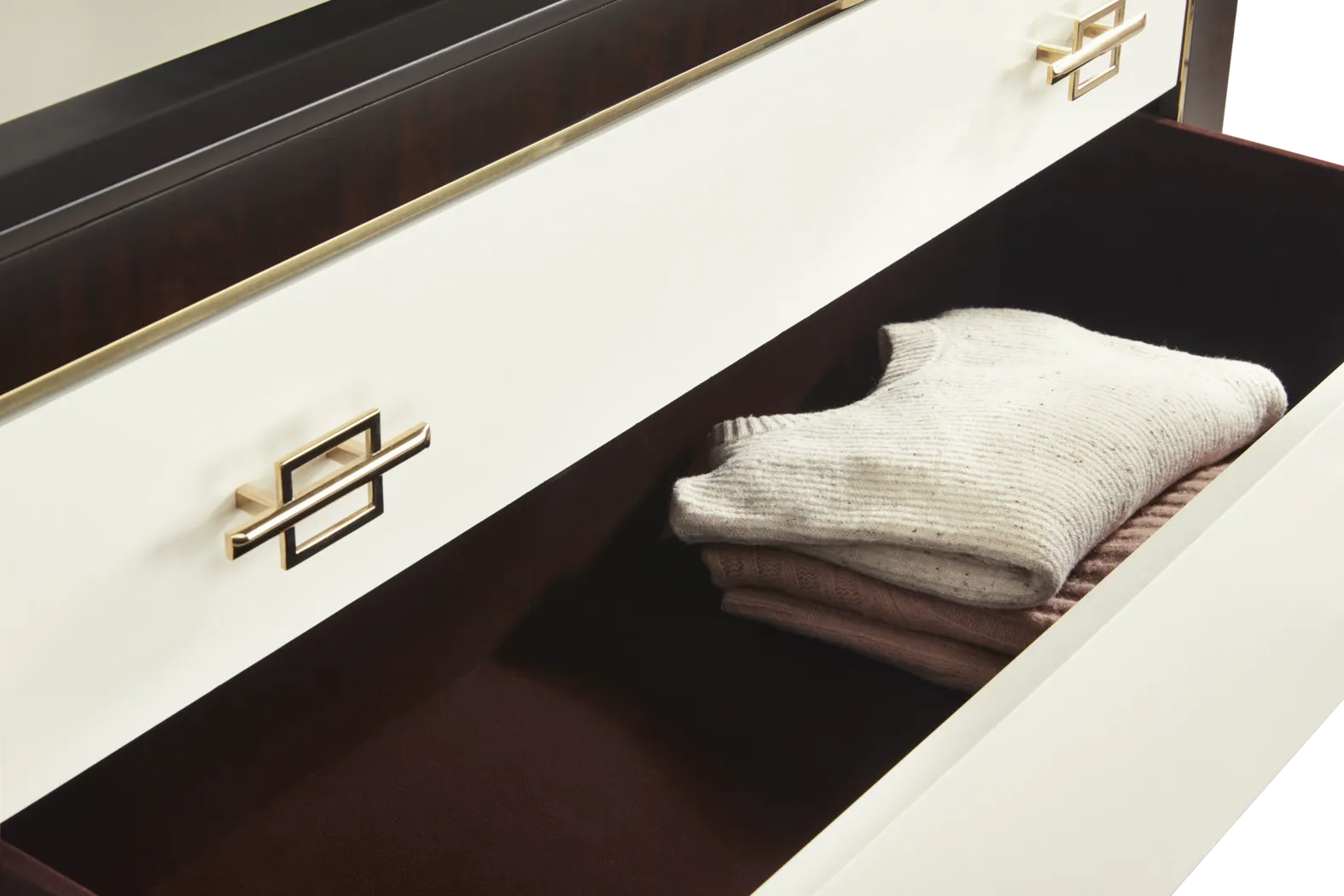 Belmont Place Espresso Chest - Thumbnail - Image 4